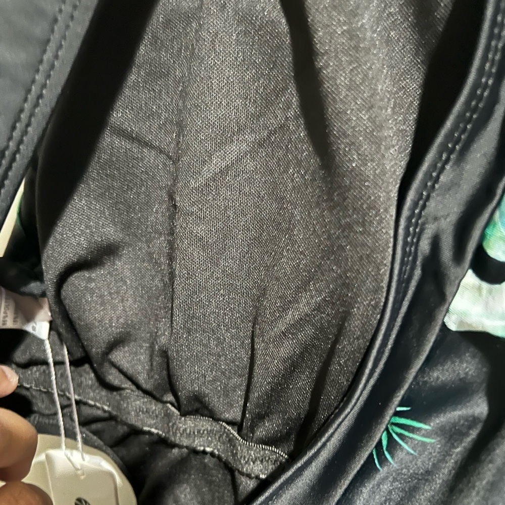 Tropical Leaf Print Women's One Piece Swimsuit - Picture 7 of 8